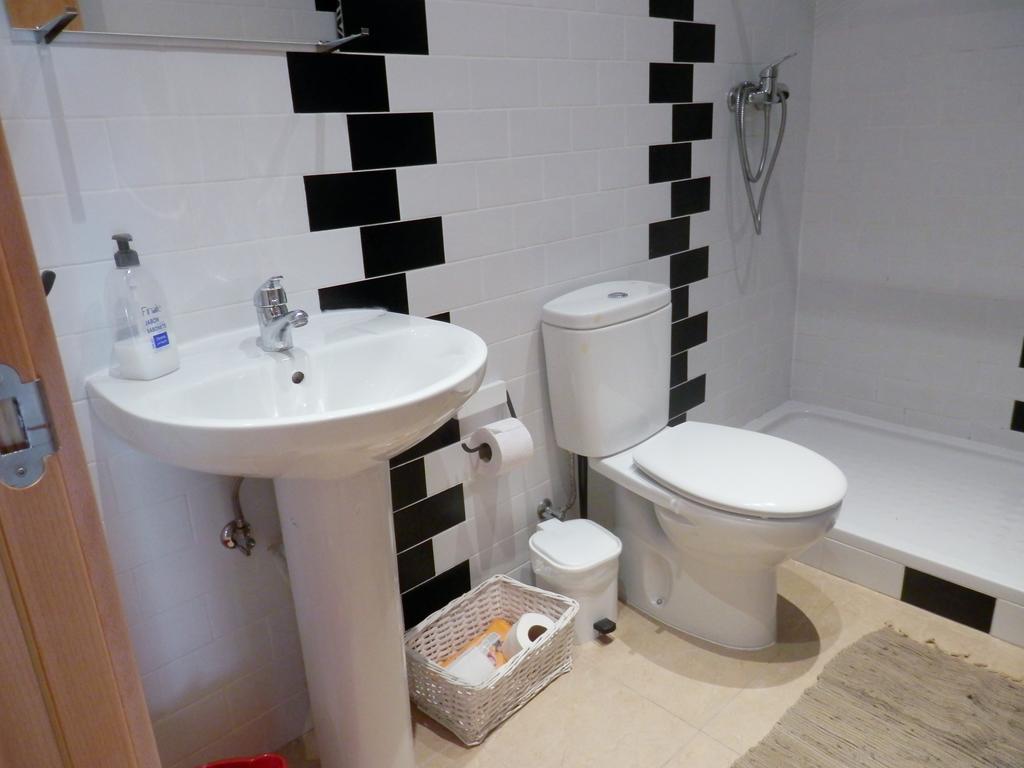 Downtown, Cozy Apartment In Lisbon Room photo